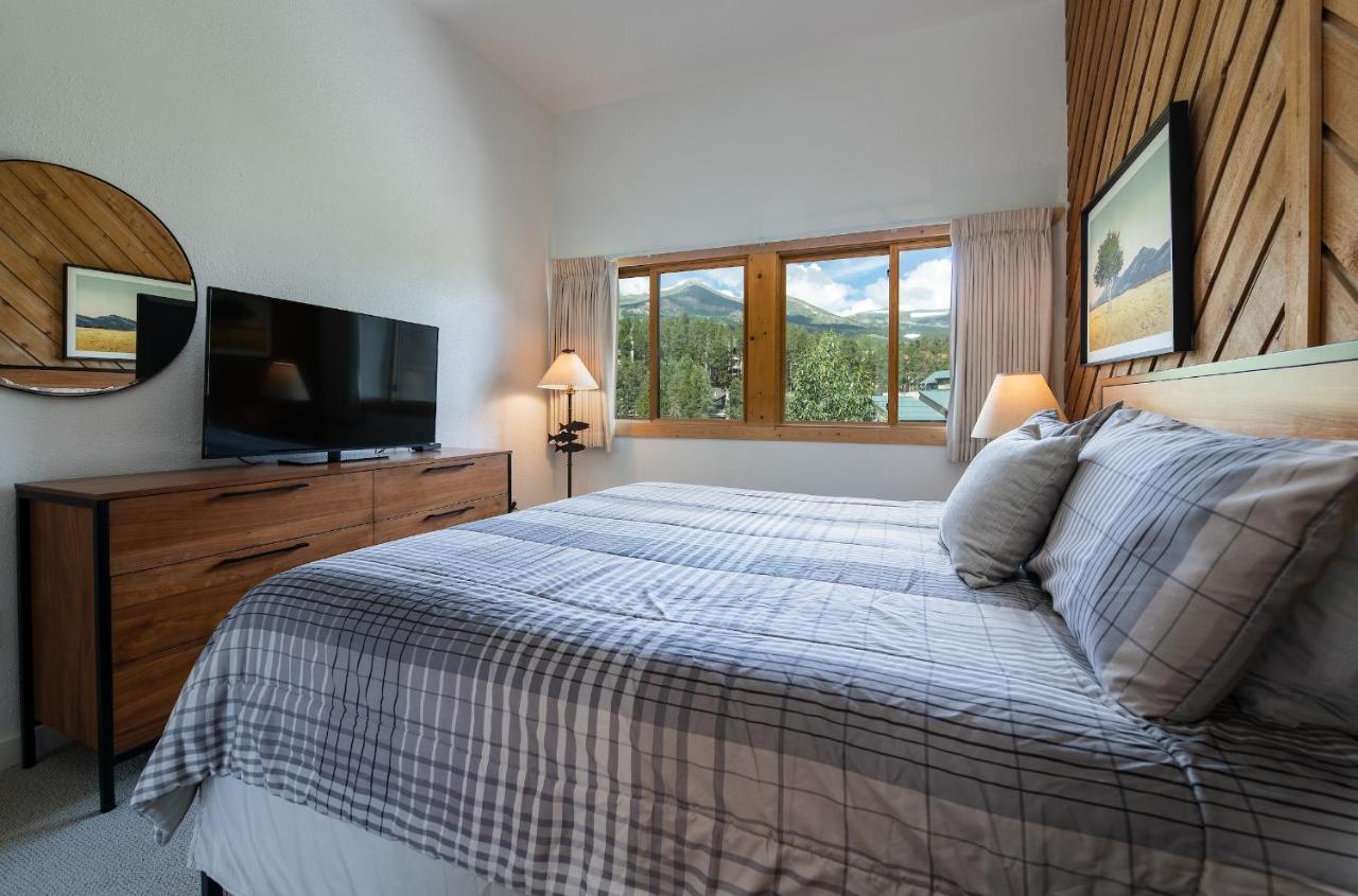 Trails End Mountainview Penthouse Condo - Ski In - Out - Stroll To Main Street Breckenridge Exterior photo